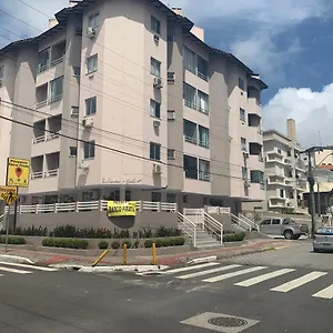 https://lindo-apartamento-em-canasvieiras-a-uma-quadra-do-mar.santa-catarina-brasil.com